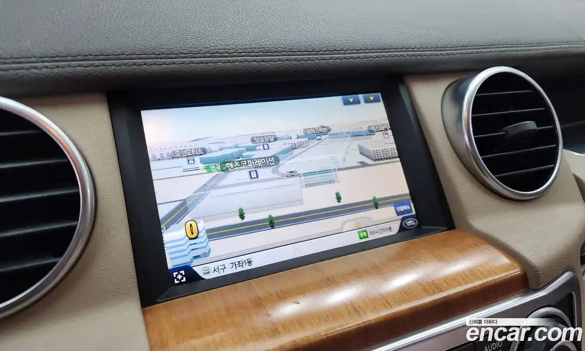 Land Rover Discovery 2015 3.0 Автомат в Москве № 211107, фото 17