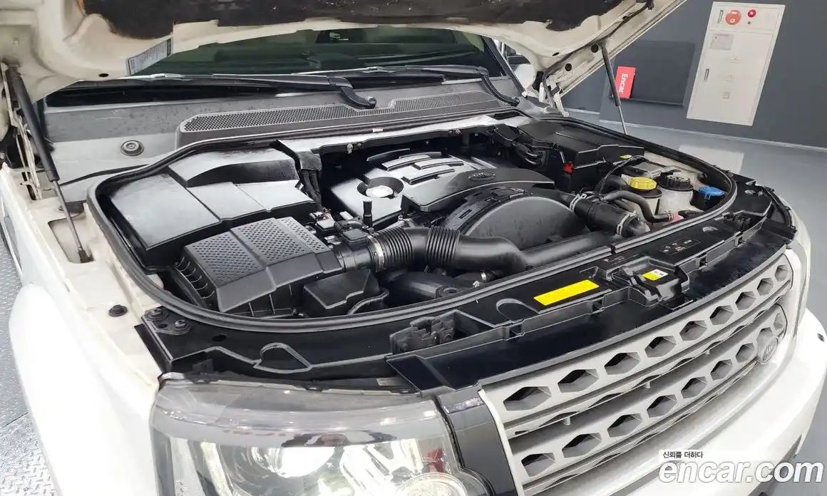 Land Rover Discovery 2015 3.0 Автомат в Москве № 211107, фото 7