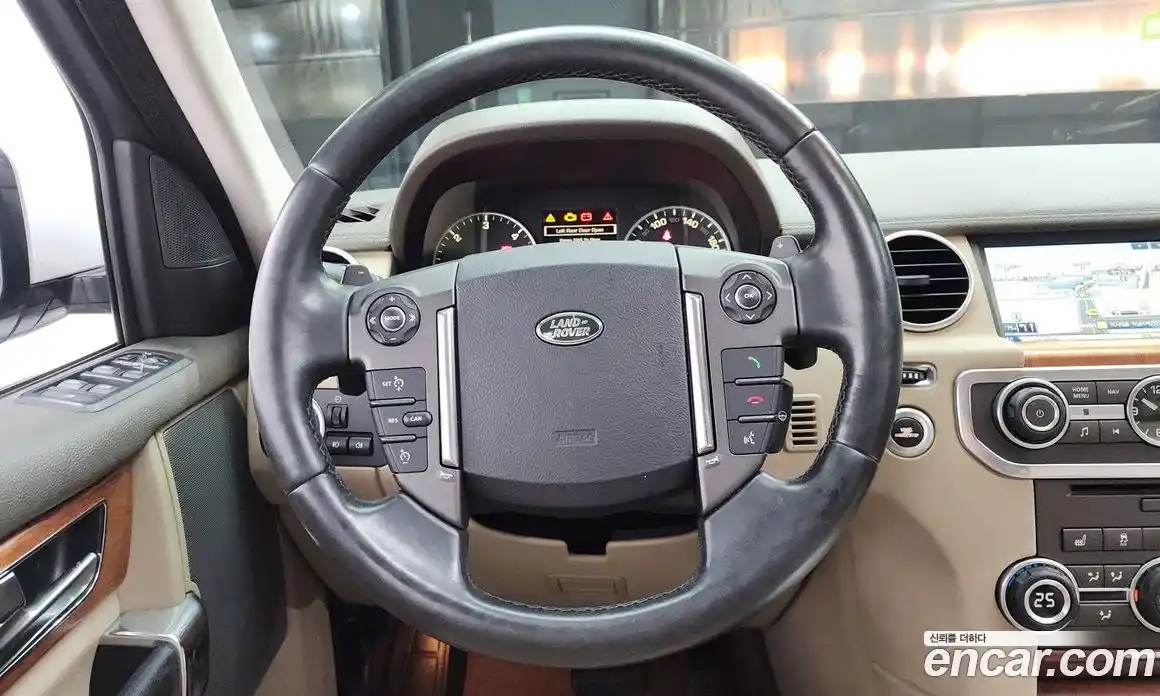 Land Rover Discovery 2015 3.0 Автомат в Москве № 211107, фото 8