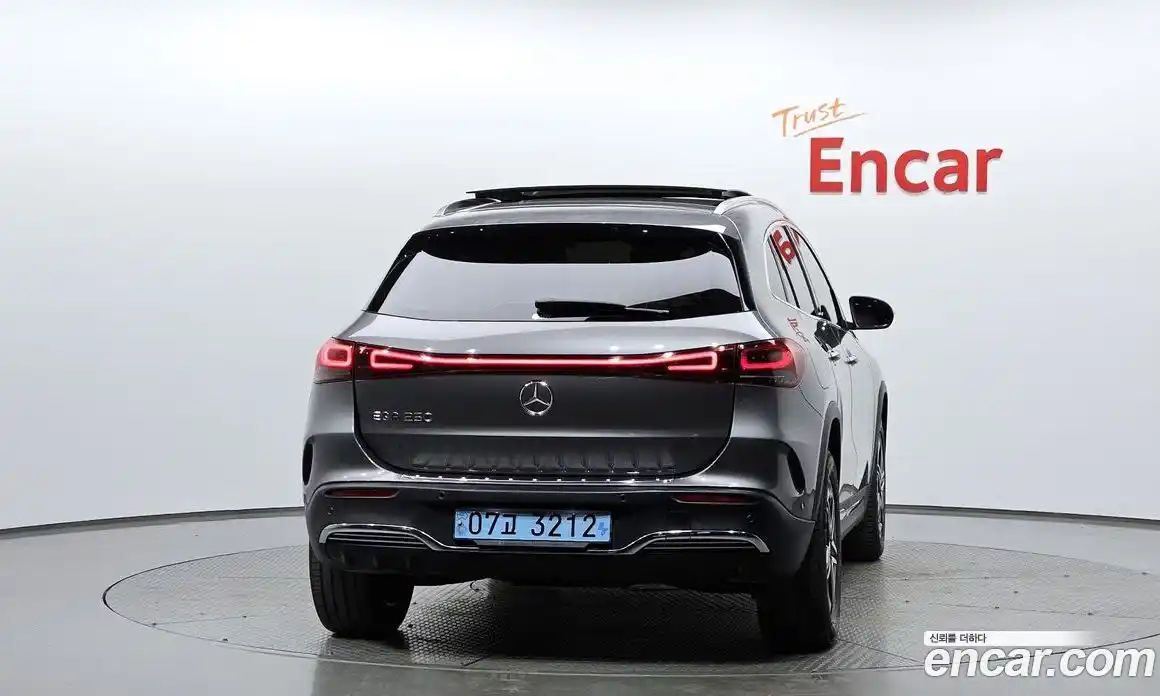 Mercedes-Benz EQA 2022 0.2 Автомат в Москве № 212087, фото 13