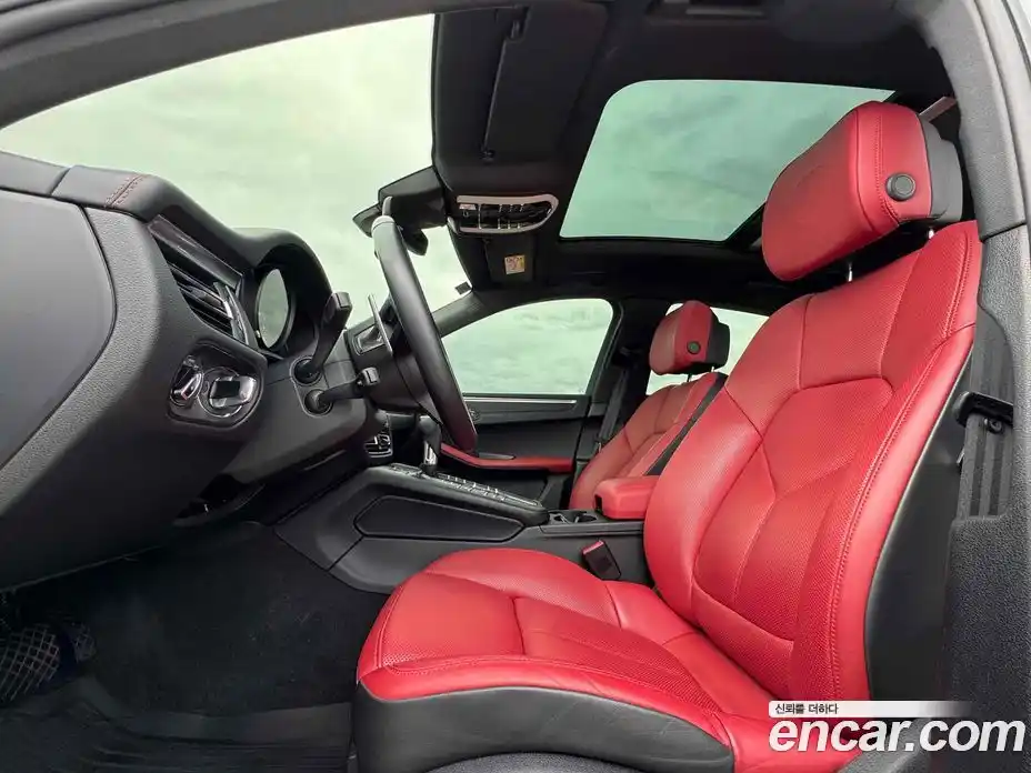 Porsche Macan 2021 2.0 Автомат в Москве № 213260, фото 12