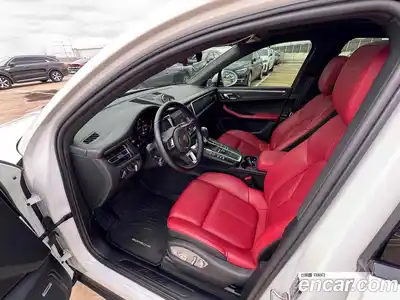 Porsche Macan 2021 2.0 Автомат в Москве № 213260, миниатюра 5