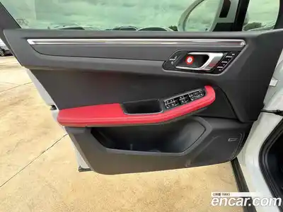 Porsche Macan 2021 2.0 Автомат в Москве № 213260, миниатюра 8