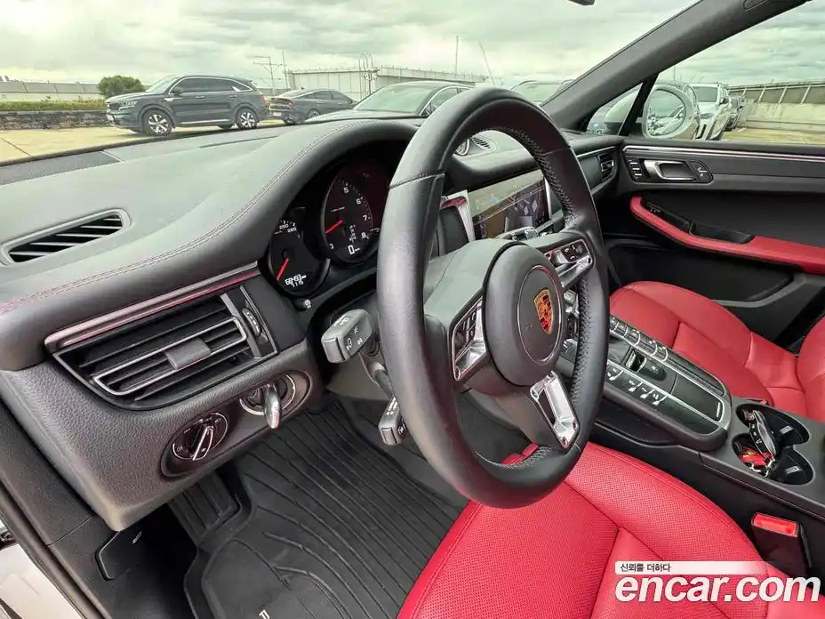 Porsche Macan 2021 2.0 Автомат в Москве № 213260, фото 10