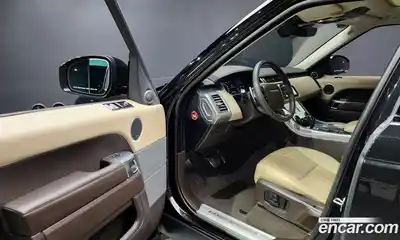 Land Rover Range-Rover Sport 2022 3.0 Автомат в Москве № 213569, миниатюра 5