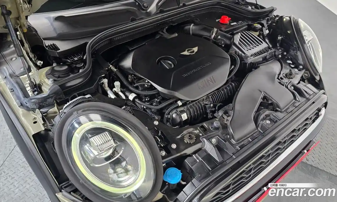 Mini Cooper 2019 2.0 Автомат в Москве № 214291, фото 18