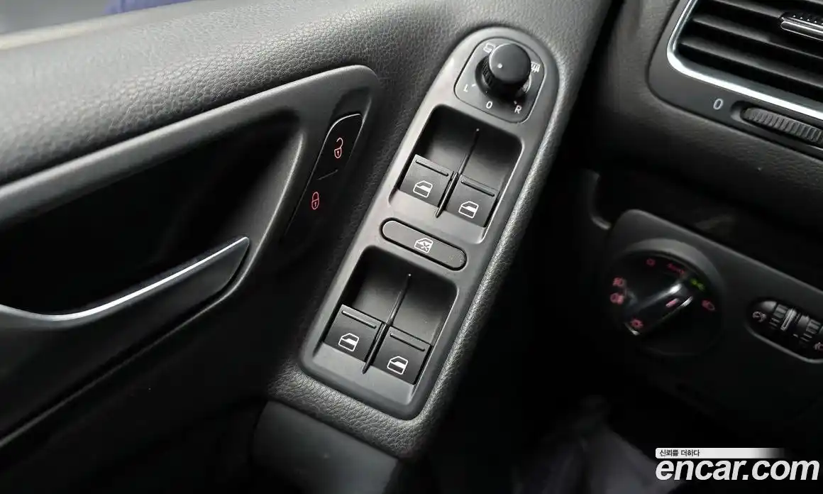 Volkswagen Golf 2012 1.6 Автомат в Москве № 215296, фото 14