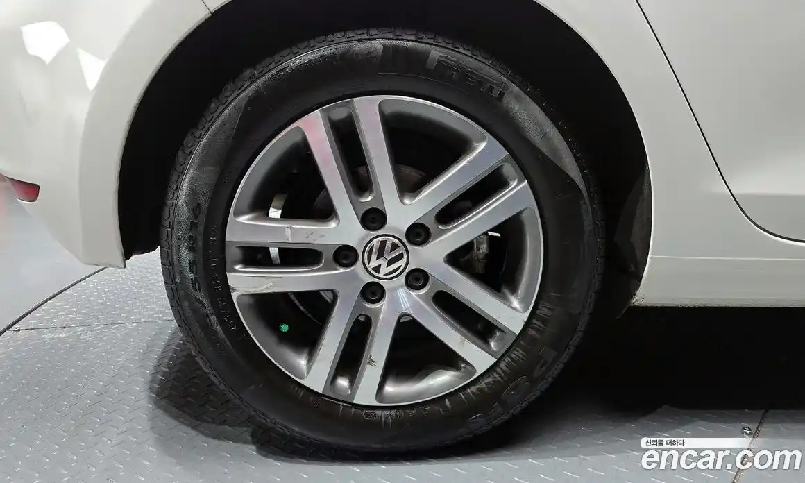 Volkswagen Golf 2012 1.6 Автомат в Москве № 215296, фото 20