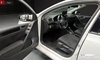 Volkswagen Golf 2012 1.6 Автомат в Москве № 215296, миниатюра 5