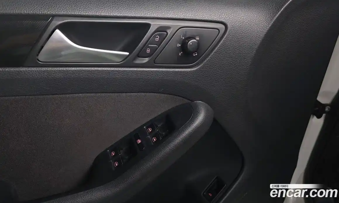 Volkswagen Jetta 2012 1.6 Автомат в Москве № 215307, фото 5