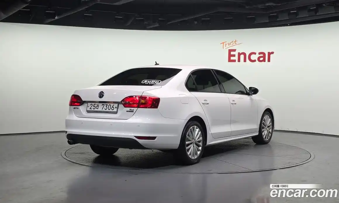 Volkswagen Jetta 2012 1.6 Автомат в Москве № 215307, фото 9