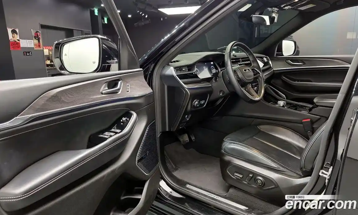 Jeep Cherokee 2022 3.6 Автомат в Москве № 215494, фото 9