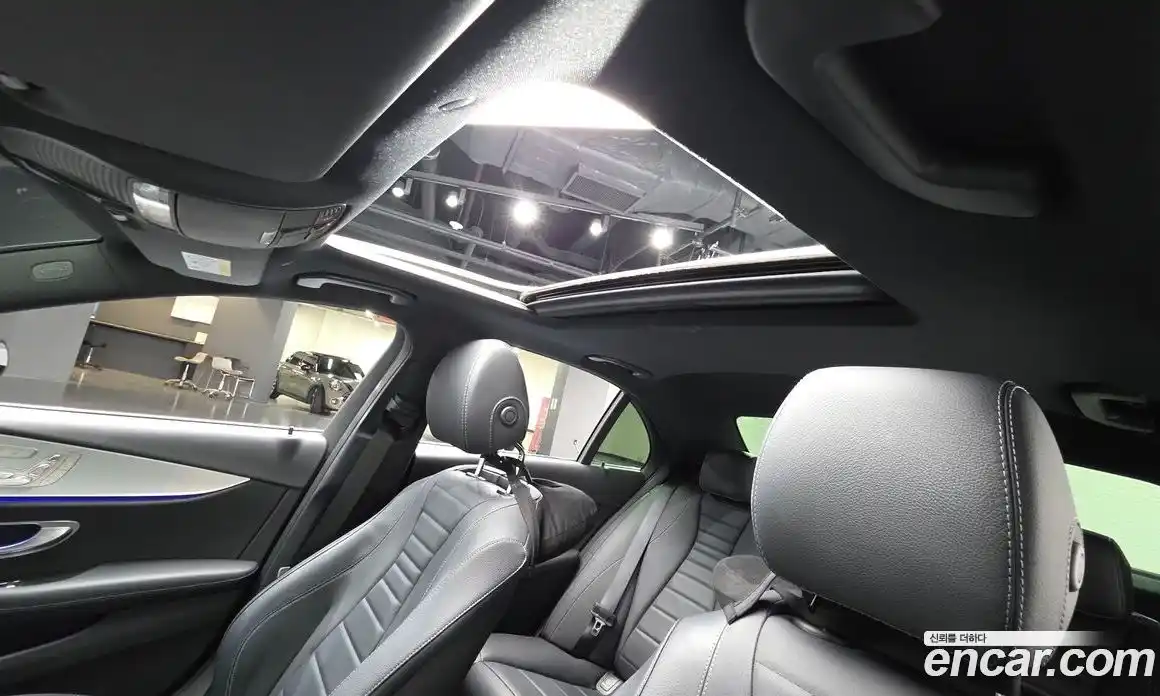 Mercedes-Benz E-Class 2021 2.0 Автомат в Москве № 224559, фото 5