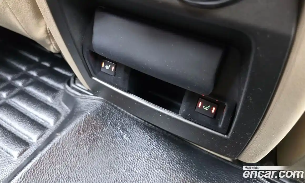 Land Rover Discovery 2013 3.0 Автомат в Москве № 228605, фото 18