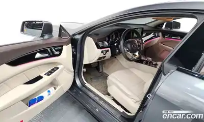 Mercedes-Benz CLS-Class 2016 5.5 Автомат в Москве № 229630, миниатюра 2