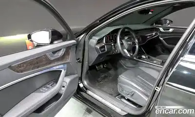 Audi A6 2021 3.0 Автомат в Москве № 229946, миниатюра 3