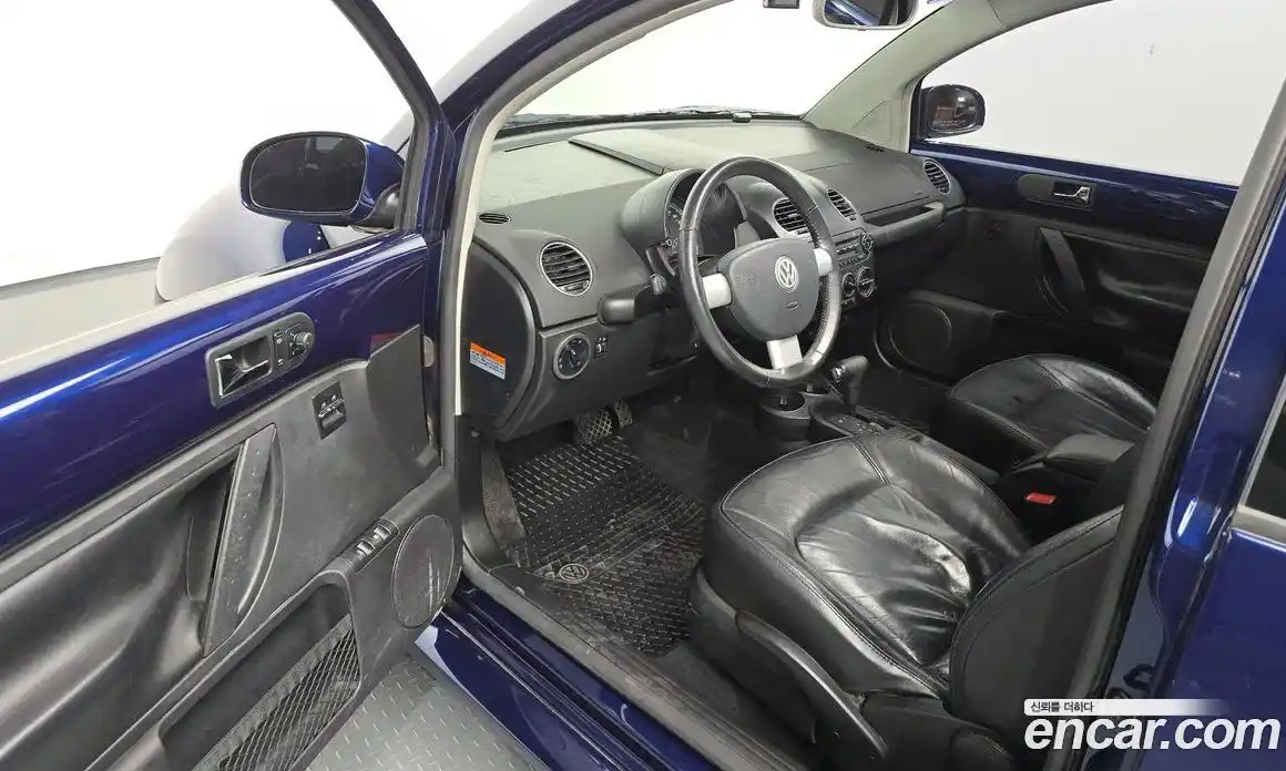 Volkswagen Beatle 2008 2.0 Автомат в Москве № 232162, фото 12