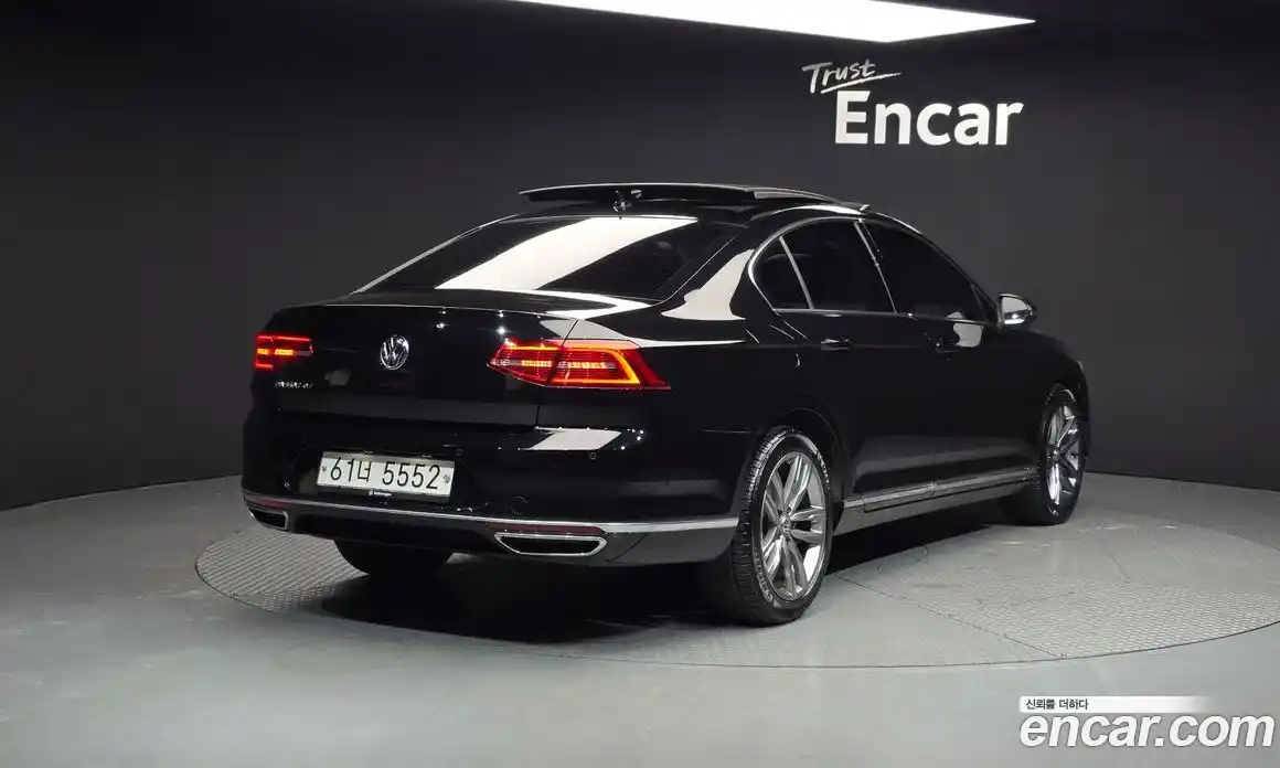 Volkswagen Passat 2018 2.0 Автомат в Москве № 232185, фото 20