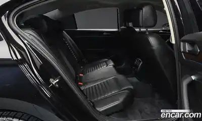 Volkswagen Passat 2018 2.0 Автомат в Москве № 232185, миниатюра 5