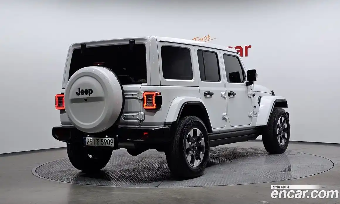 Jeep Wrangler 2023 2.0 Автомат в Москве № 232333, фото 16