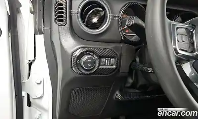 Jeep Wrangler 2023 2.0 Автомат в Москве № 232333, миниатюра 10