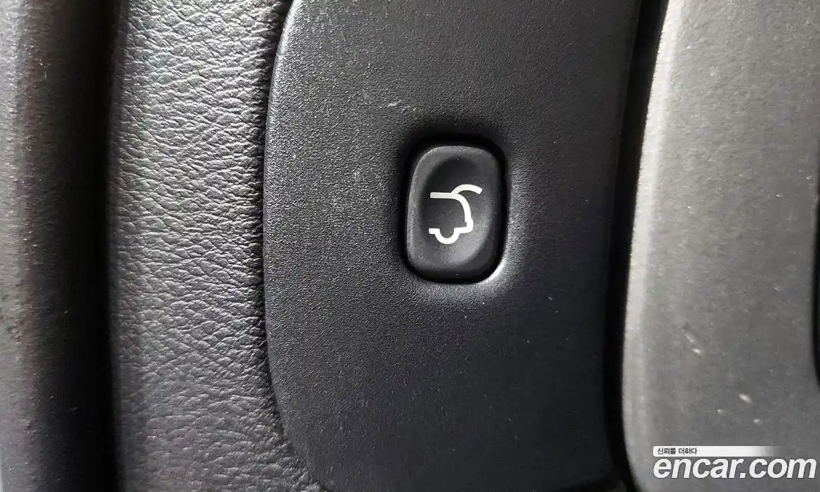 Jeep Cherokee 2015 2.0 Автомат в Москве № 232628, фото 12