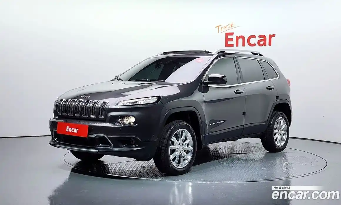 Jeep Cherokee 2015 2.0 Автомат в Москве № 232628, фото 19