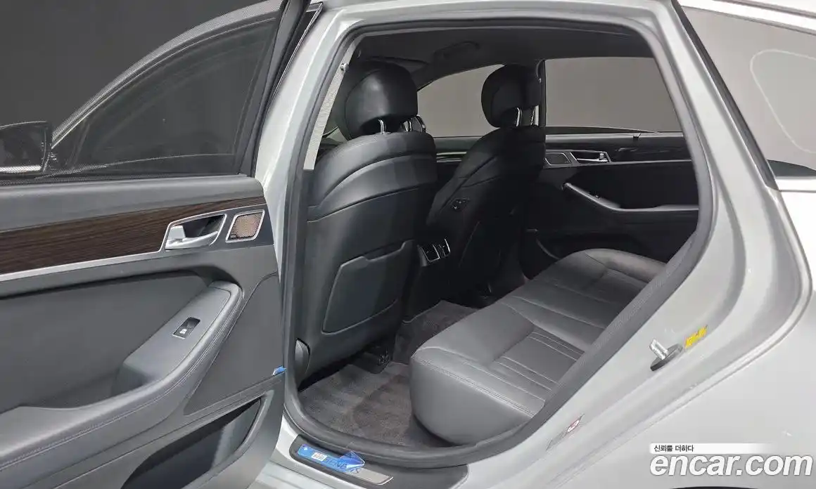 Genesis G80 2017 3.8 Автомат в Москве № 23988, фото 20