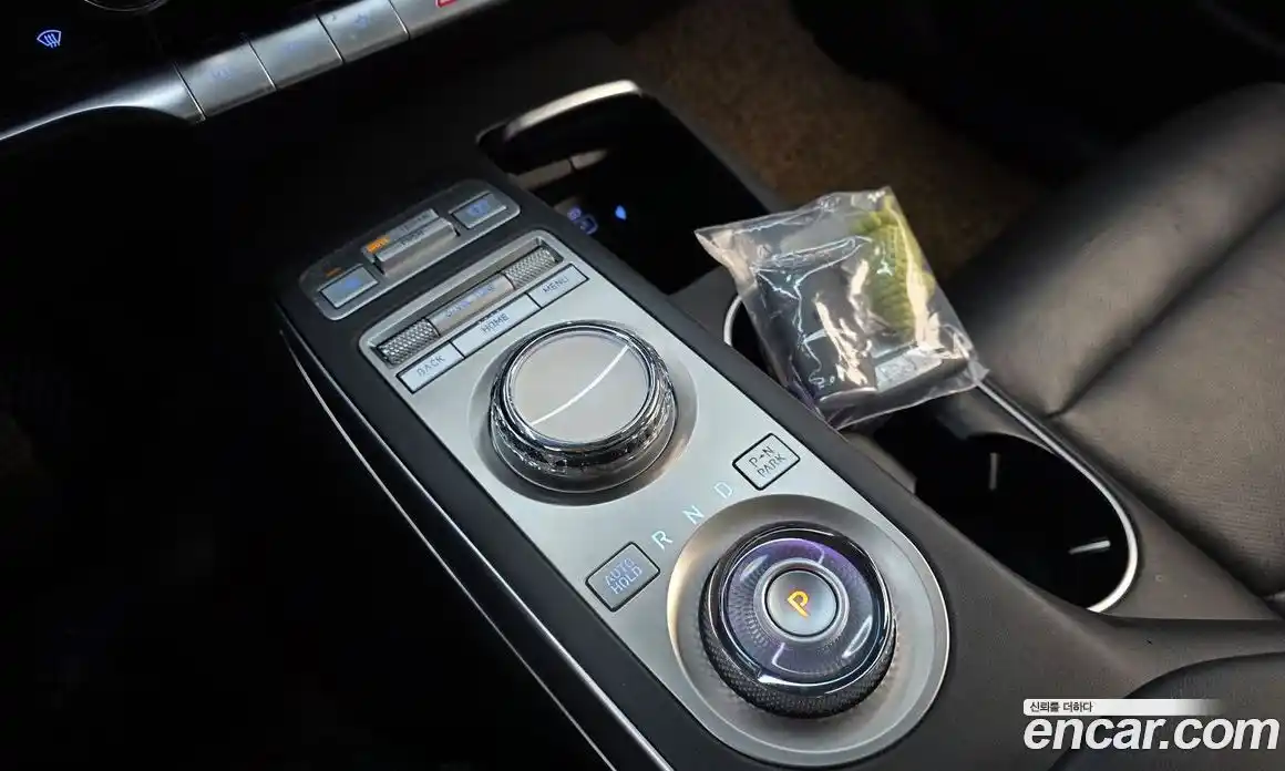 Genesis GV70 2022 2.5 Автомат в Москве № 24181, фото 16