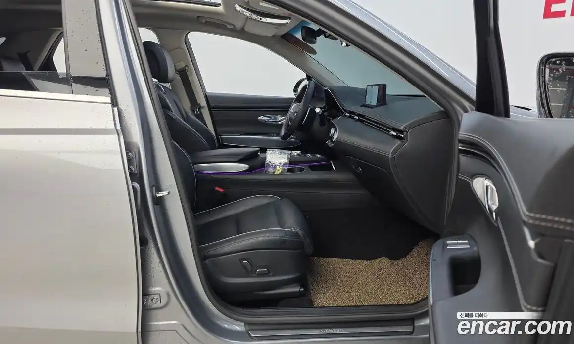 Genesis GV70 2022 2.5 Автомат в Москве № 24181, фото 17