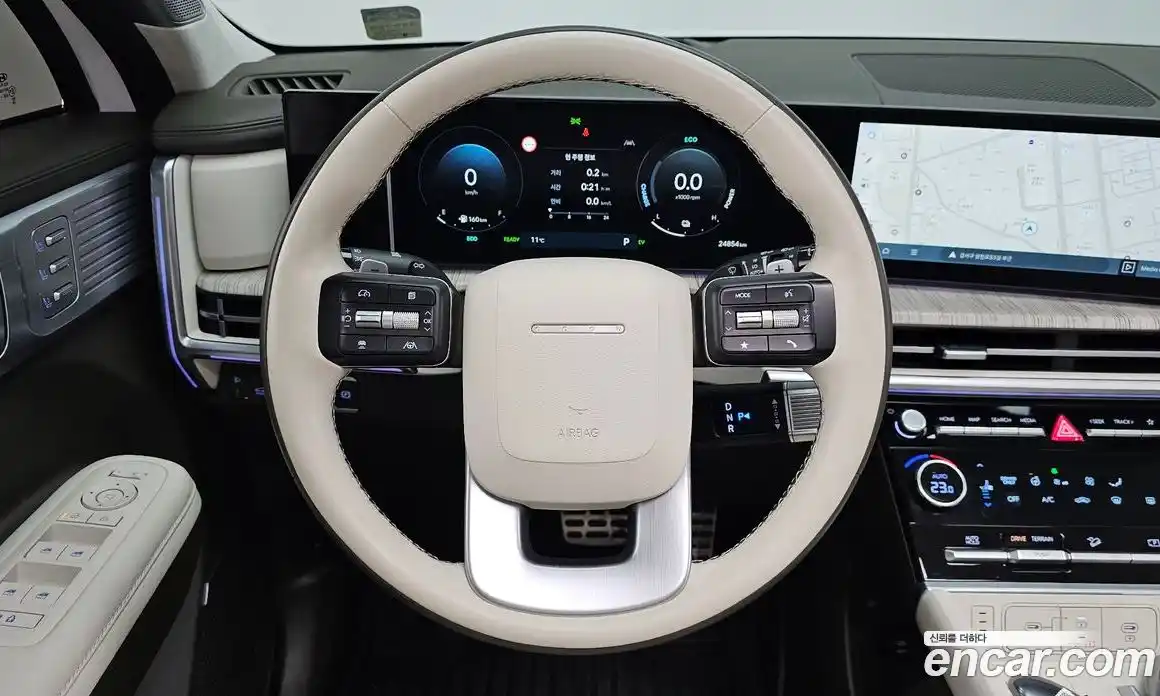 Hyundai Santa Fe 2024 1.6 Автомат в Москве № 244742, фото 1