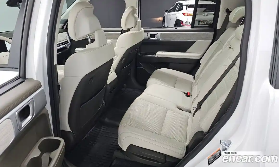 Hyundai Santa Fe 2024 1.6 Автомат в Москве № 244742, фото 13