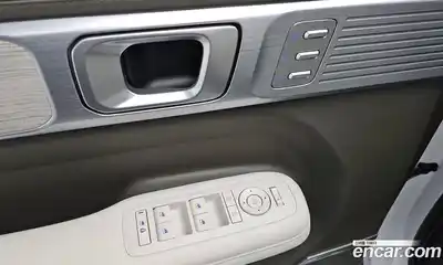 Hyundai Santa Fe 2024 1.6 Автомат в Москве № 244742, миниатюра 9