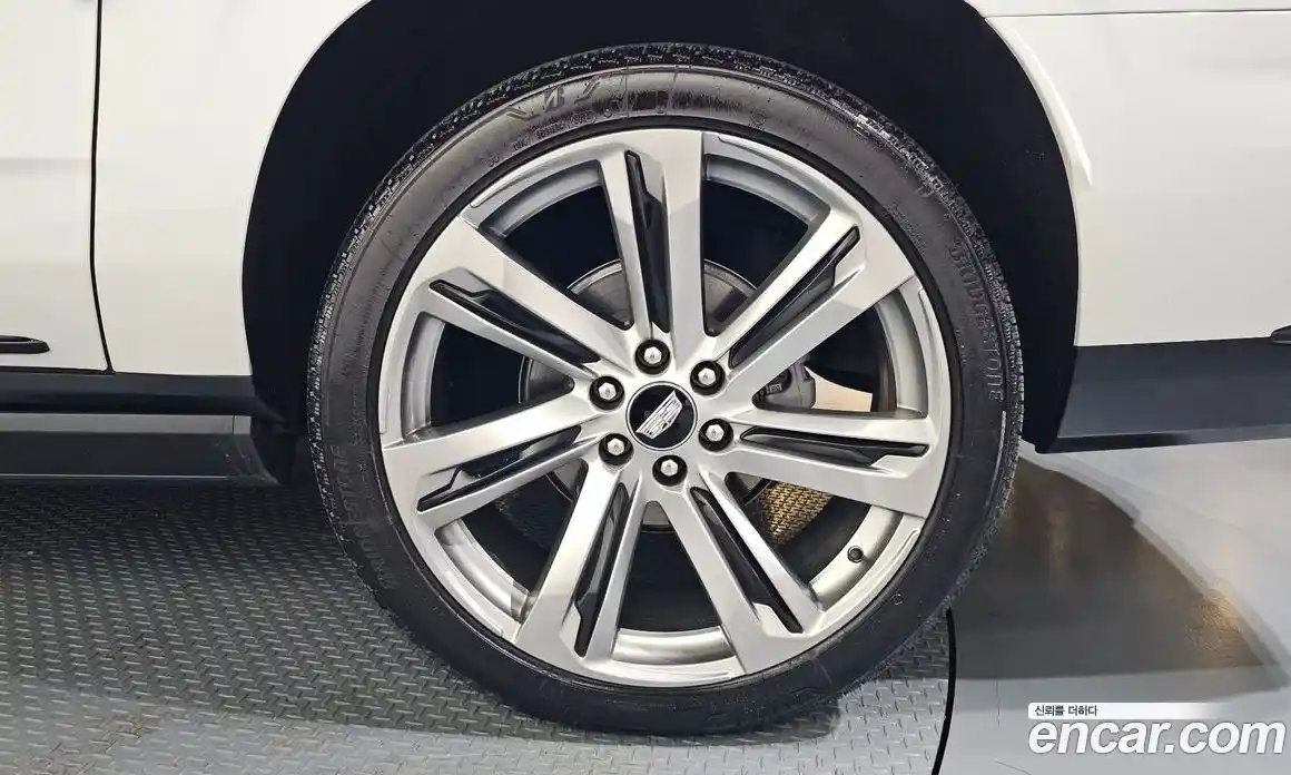 Cadillac Escalade 2025 6.2 Автомат в Москве № 256351, фото 13