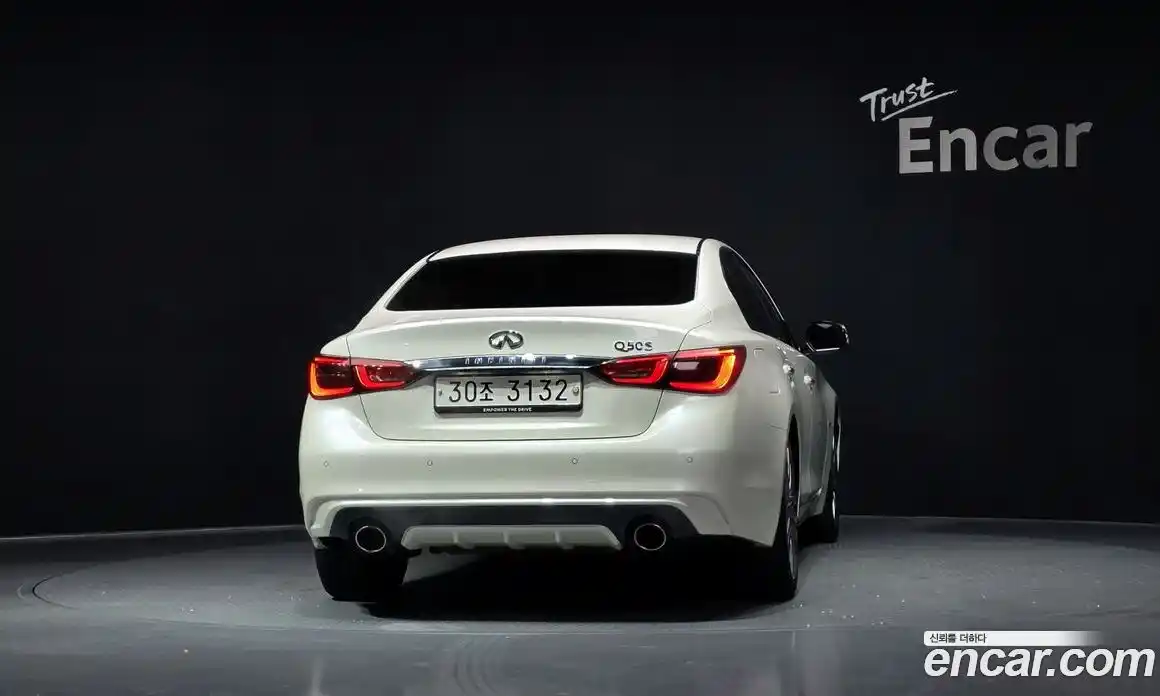 Infiniti Q50 2018 3.5 Автомат в Москве № 266913, фото 16