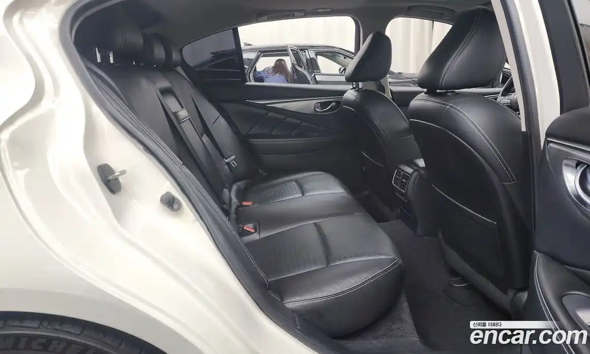 Infiniti Q50 2018 3.5 Автомат в Москве № 266913, фото 5