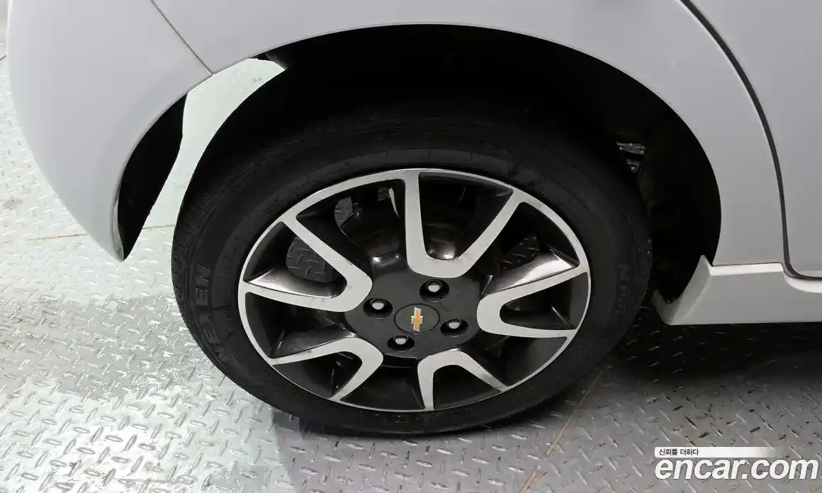 Chevrolet Spark 2012 1.0 Автомат в Москве № 27068, фото 3