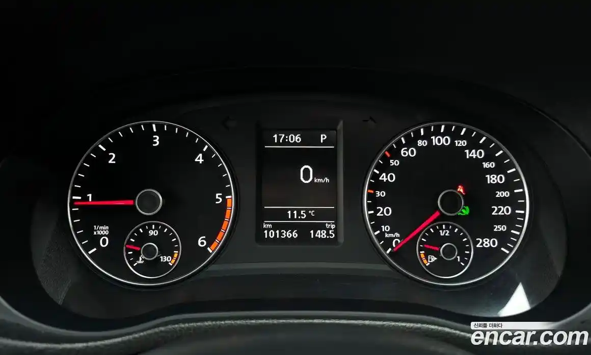 Volkswagen Passat 2014 2.0 Автомат в Москве № 277110, фото 12