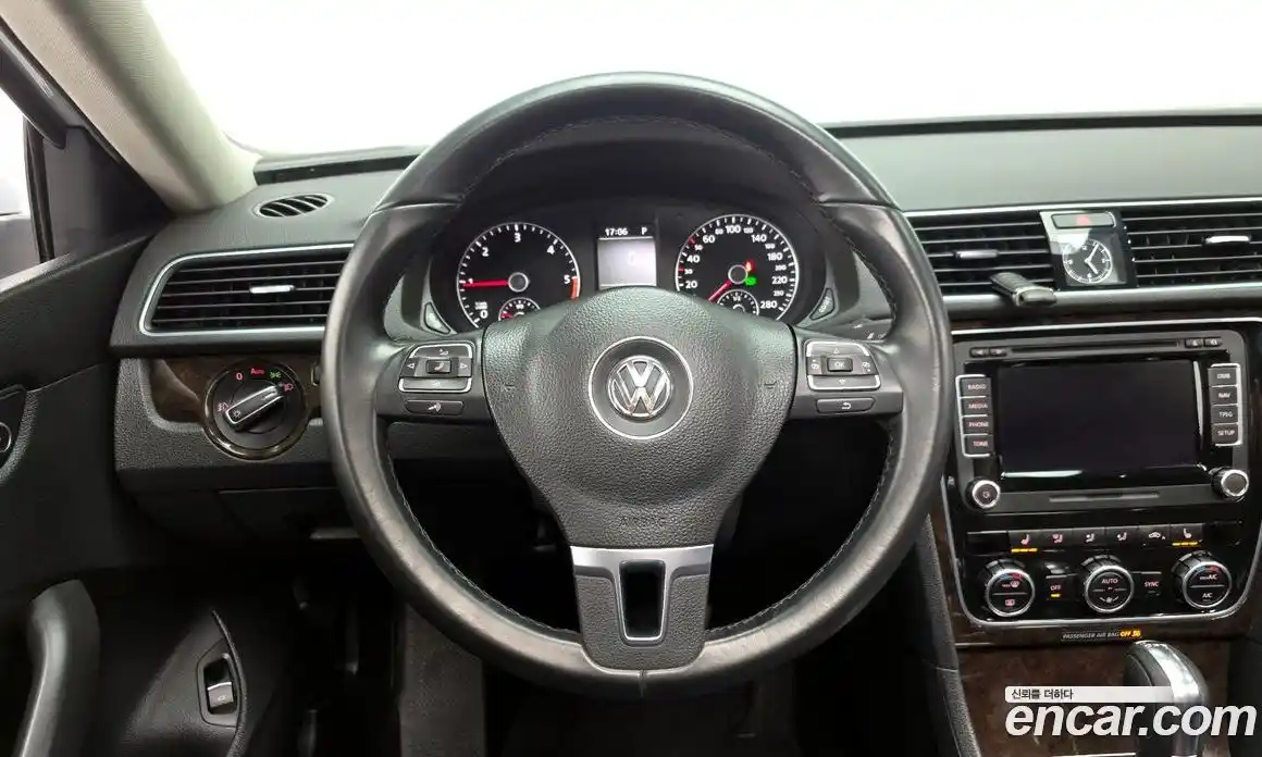 Volkswagen Passat 2014 2.0 Автомат в Москве № 277110, фото 6