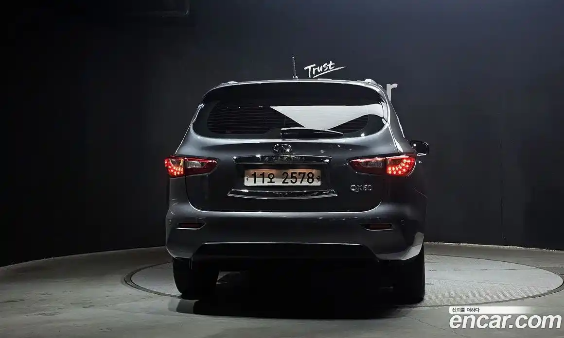 Infiniti QX60 2015 3.5 Автомат в Москве № 294392, фото 14