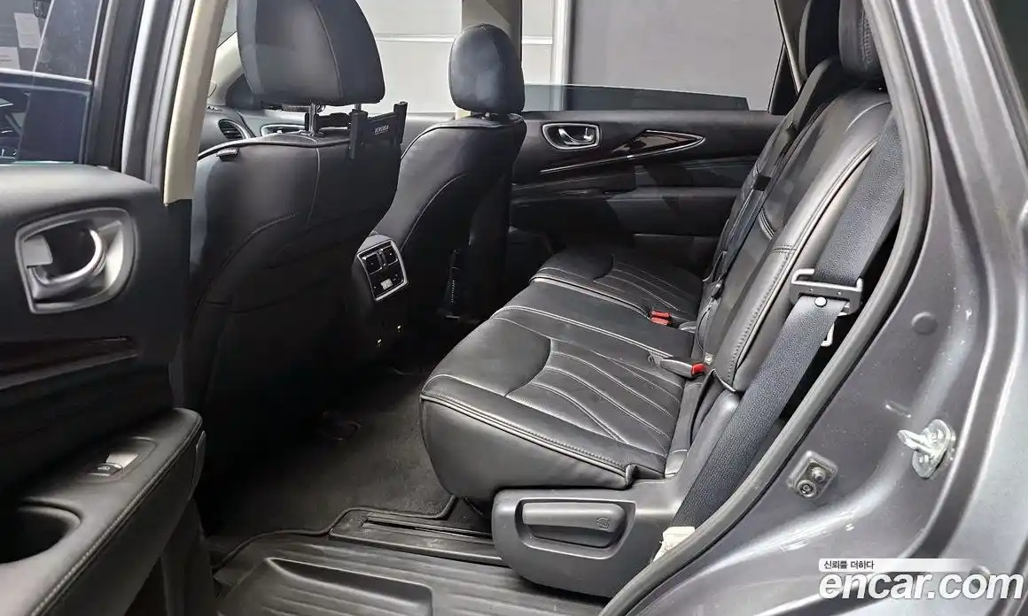 Infiniti QX60 2015 3.5 Автомат в Москве № 294392, фото 16