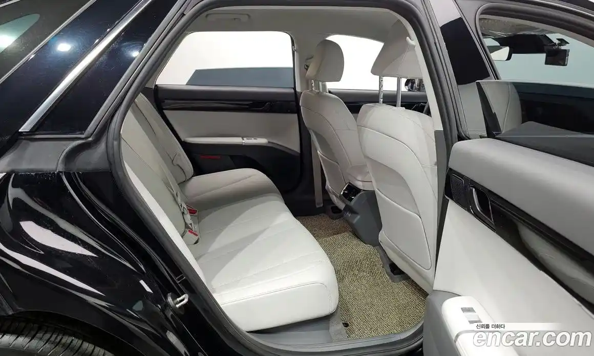 Hyundai Grandeur 2023 2.5 Автомат в Москве № 297252, фото 6