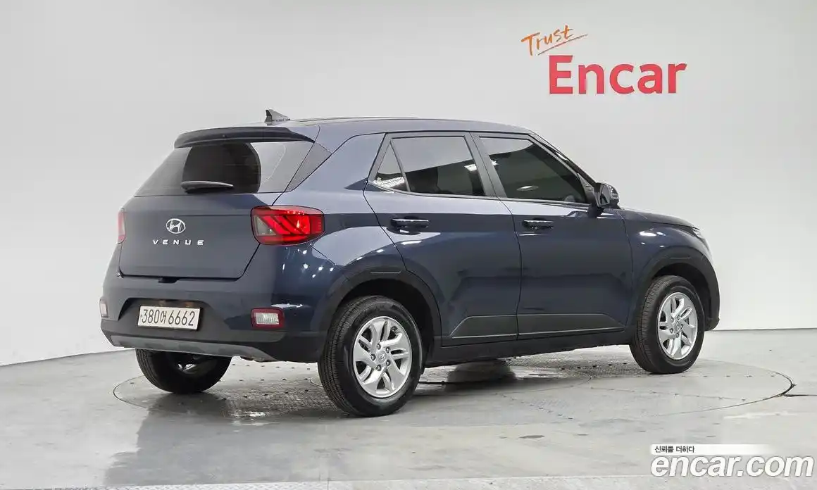 Hyundai Venue 2024 1.6 Автомат в Москве № 2975, фото 7