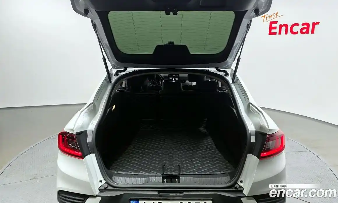 Renault XM3 2023 1.6 Автомат в Москве № 298790, фото 13