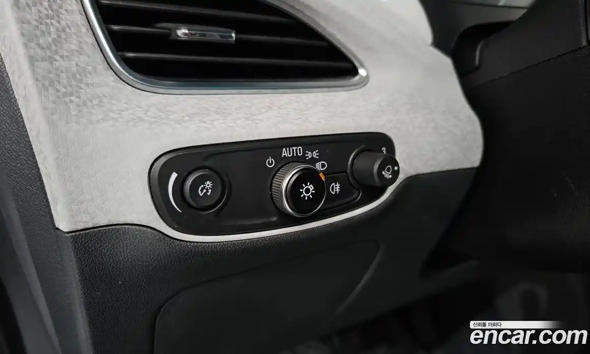 Chevrolet Bolt EV 2021 0.2 Автомат в Москве № 314754, фото 16