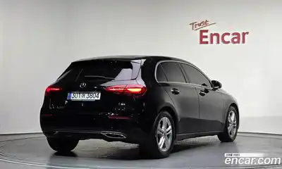 Mercedes-Benz A-Class 2024 2.0 Автомат в Москве № 321759, миниатюра 11