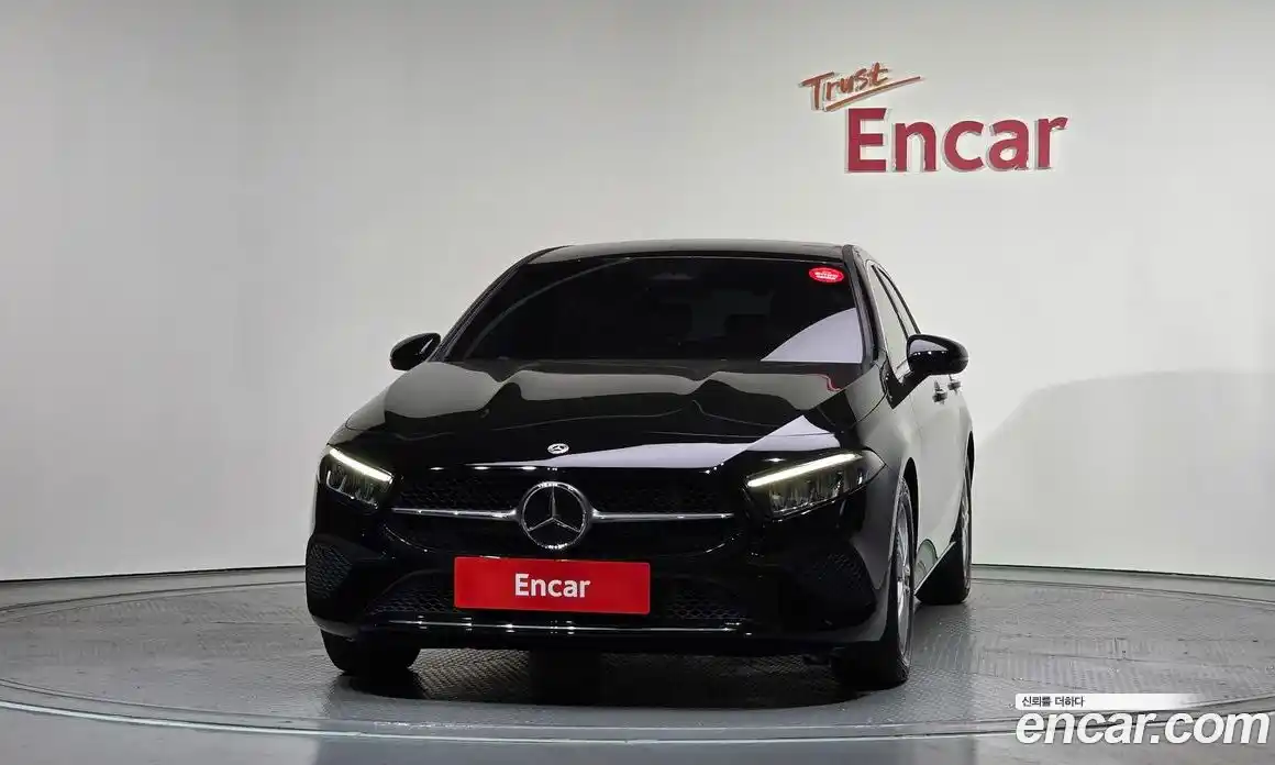 Mercedes-Benz A-Class 2024 2.0 Автомат в Москве № 321759, фото 3