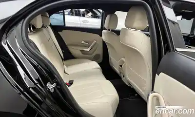 Mercedes-Benz A-Class 2024 2.0 Автомат в Москве № 321759, миниатюра 10