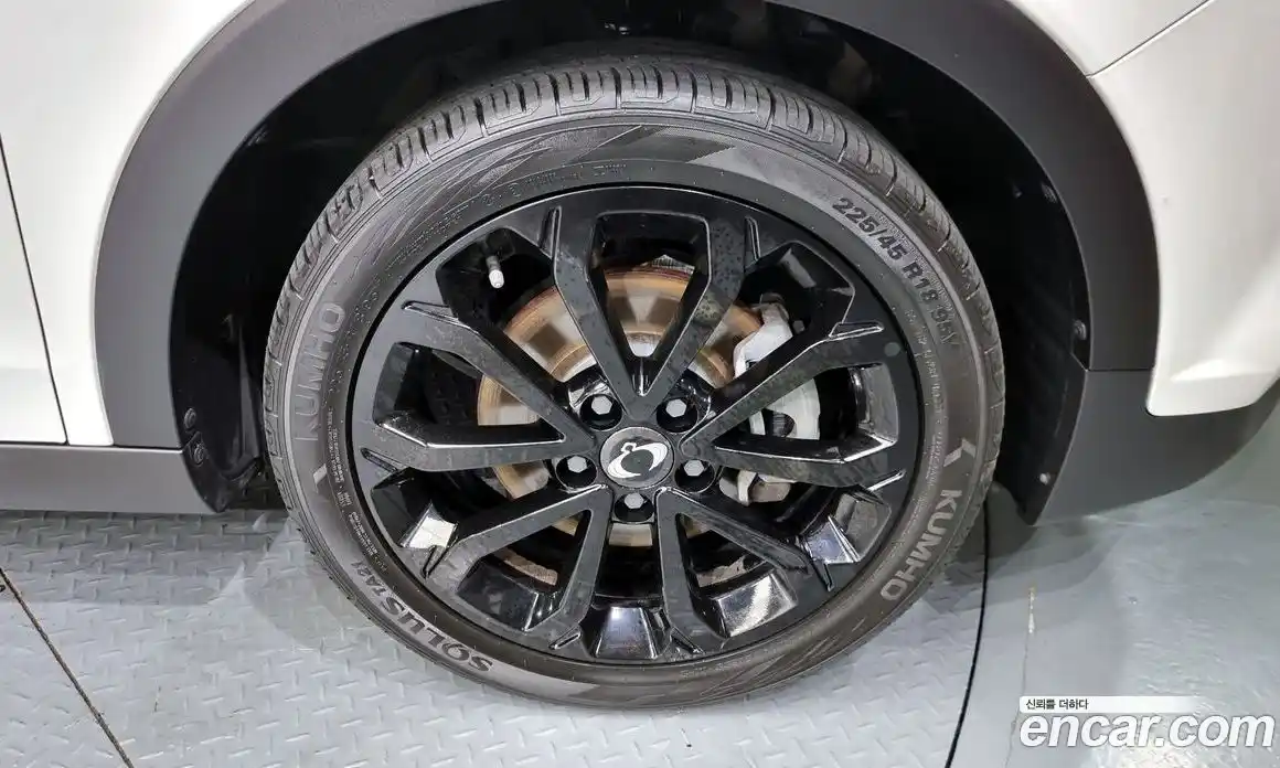 SsangYong TIBOLI 2019 1.6 Автомат в Москве № 32278, фото 3