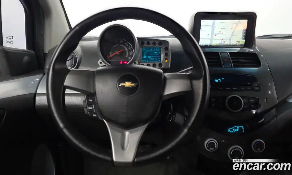 Chevrolet Spark 2012 1.0 Автомат в Москве № 327521, фото 13